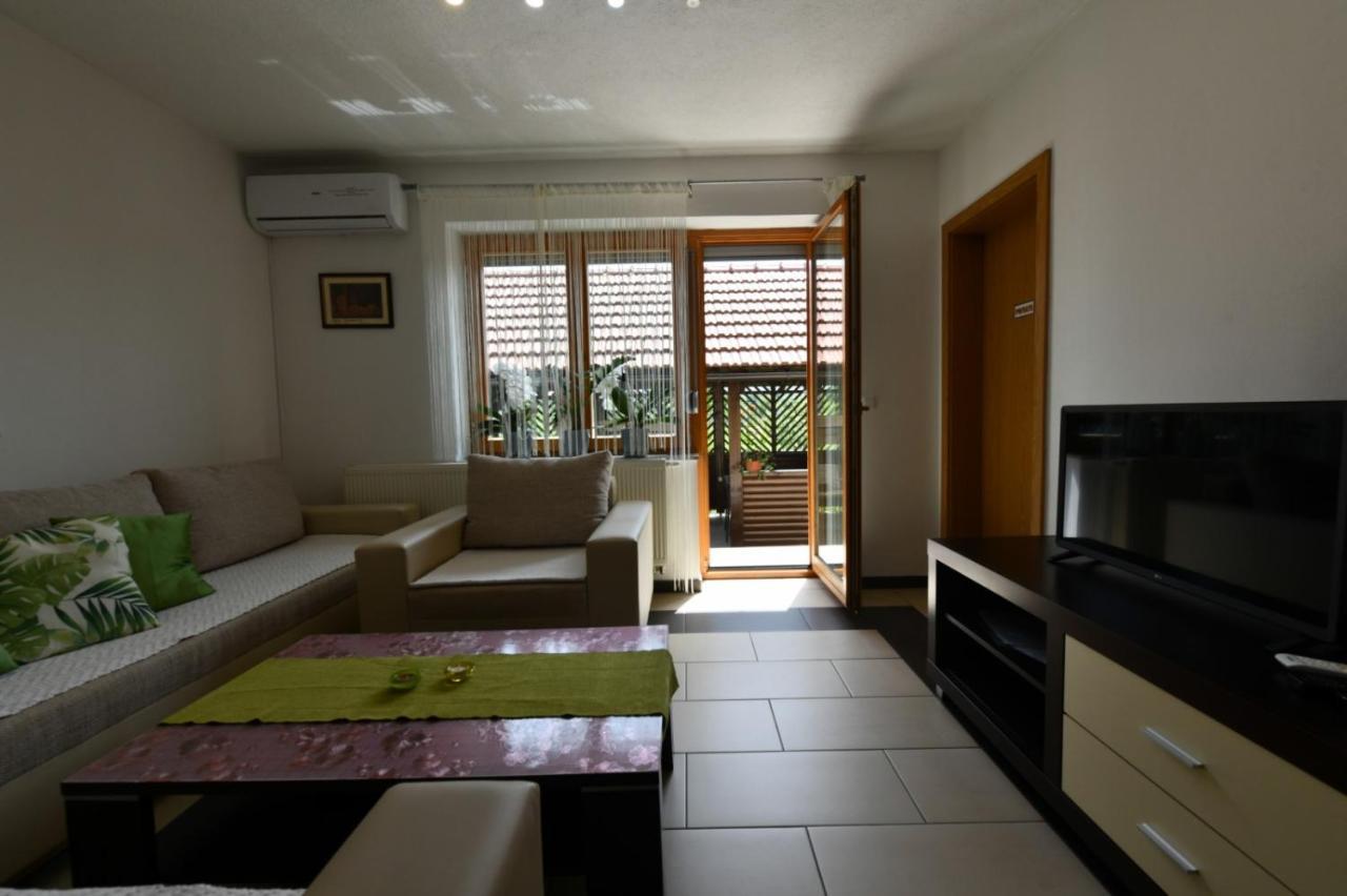 House Matijevic Simic Hotel Grabovac  Ngoại thất bức ảnh