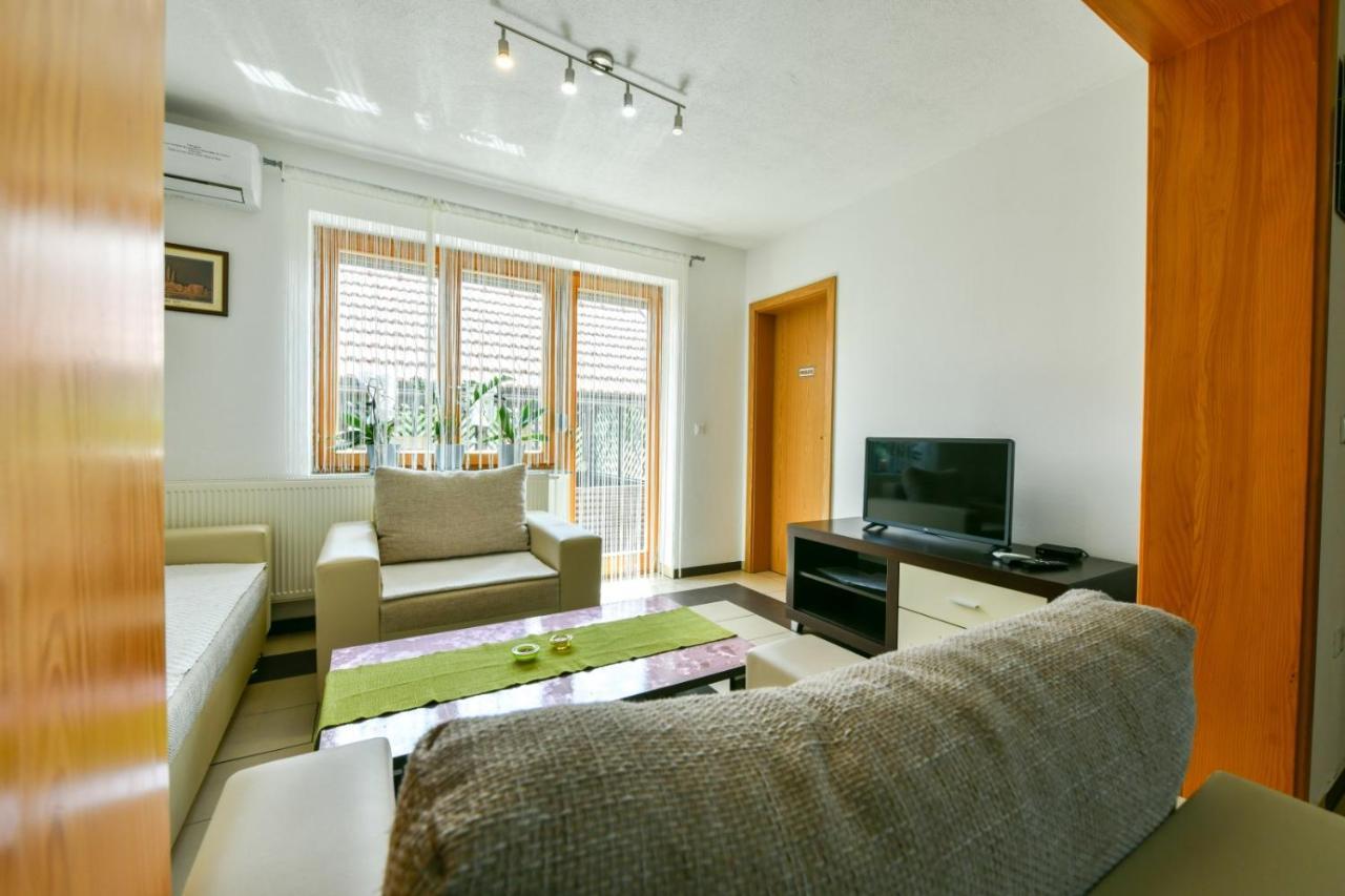 House Matijevic Simic Hotel Grabovac  Ngoại thất bức ảnh